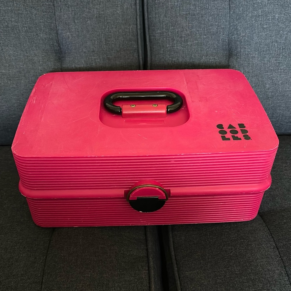 Vintage Caboodles Storage Box - pink